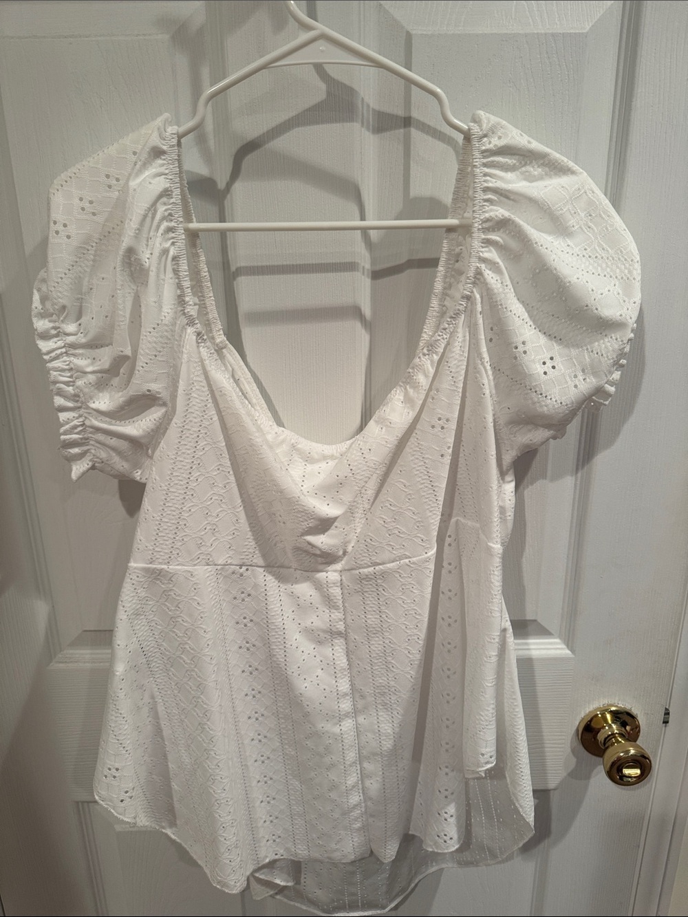 SHEIN White Eyelet Puff Sleeve Peplum Top